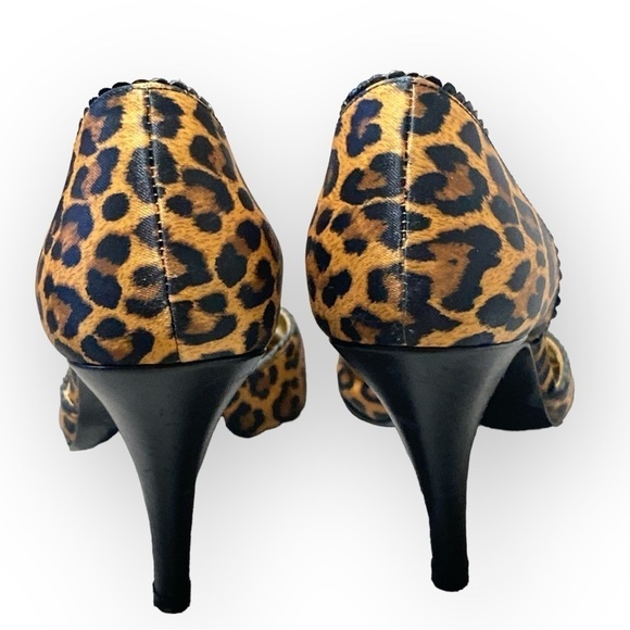 Charles David Leopard Animal Print Peep Toe 4” Heeled Pumps Women’s Size… - Picture 6 of 10
